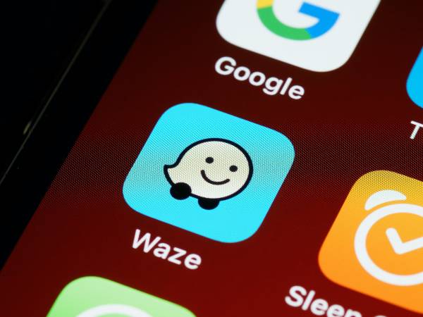 logo waze