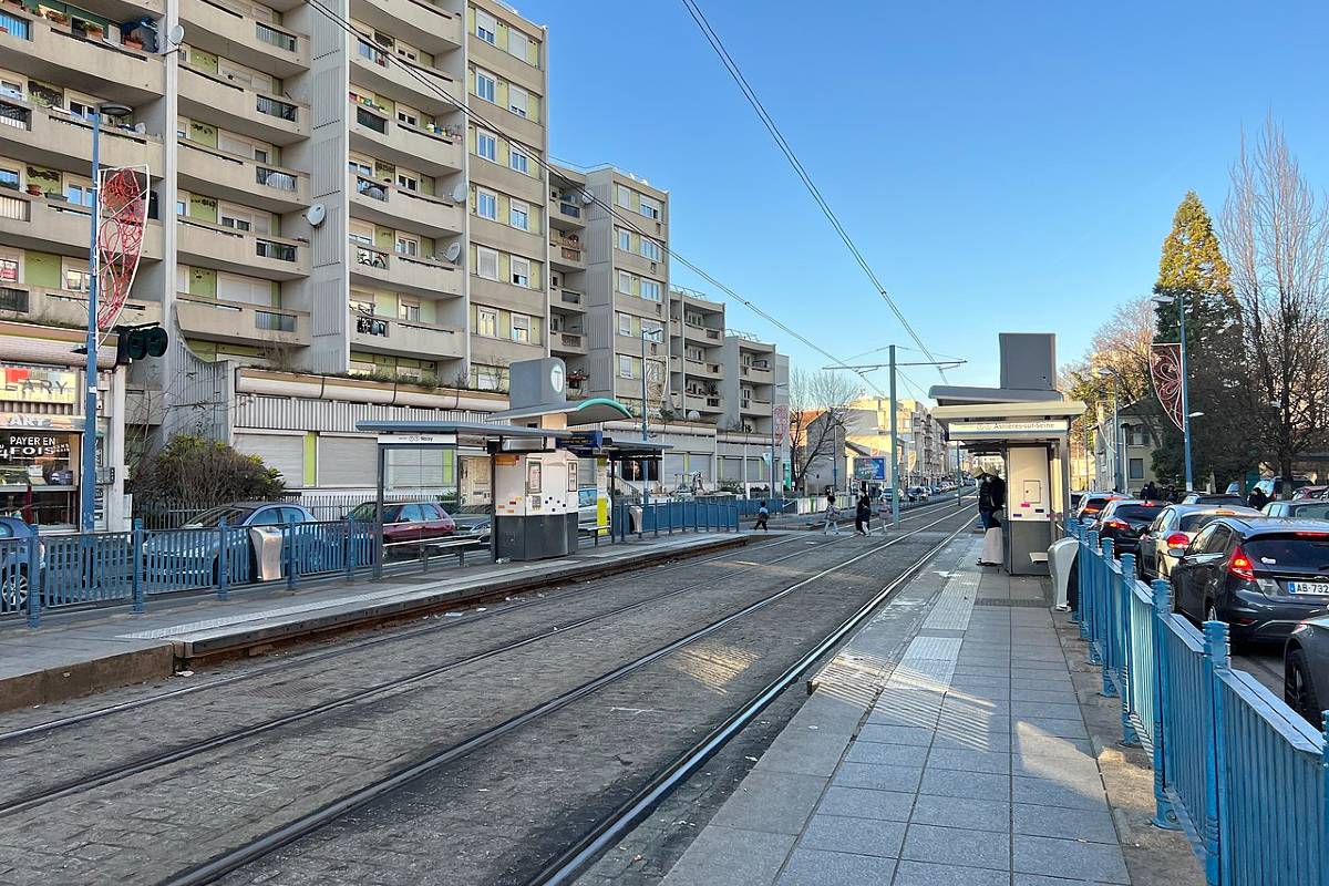 station tramway bobigny