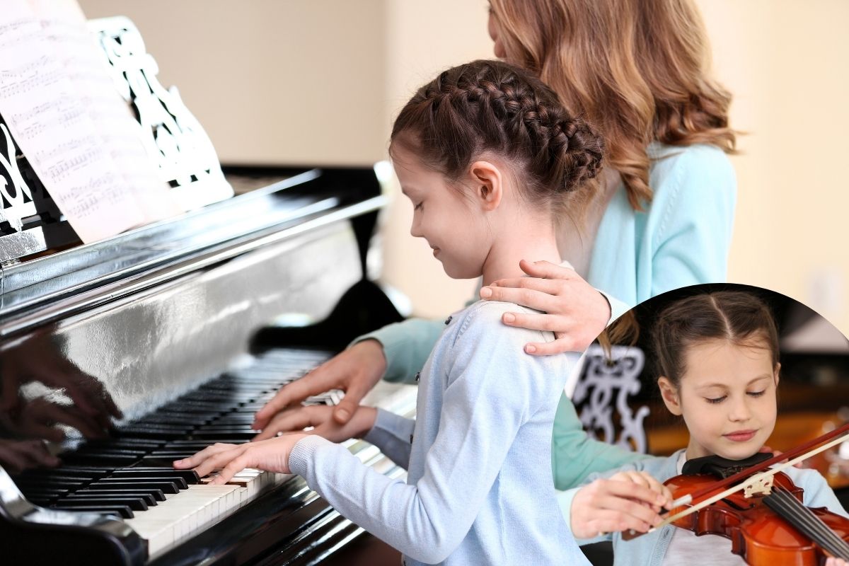 Une petite fille apprend à jouer au piano après l'apprentissage du violon
